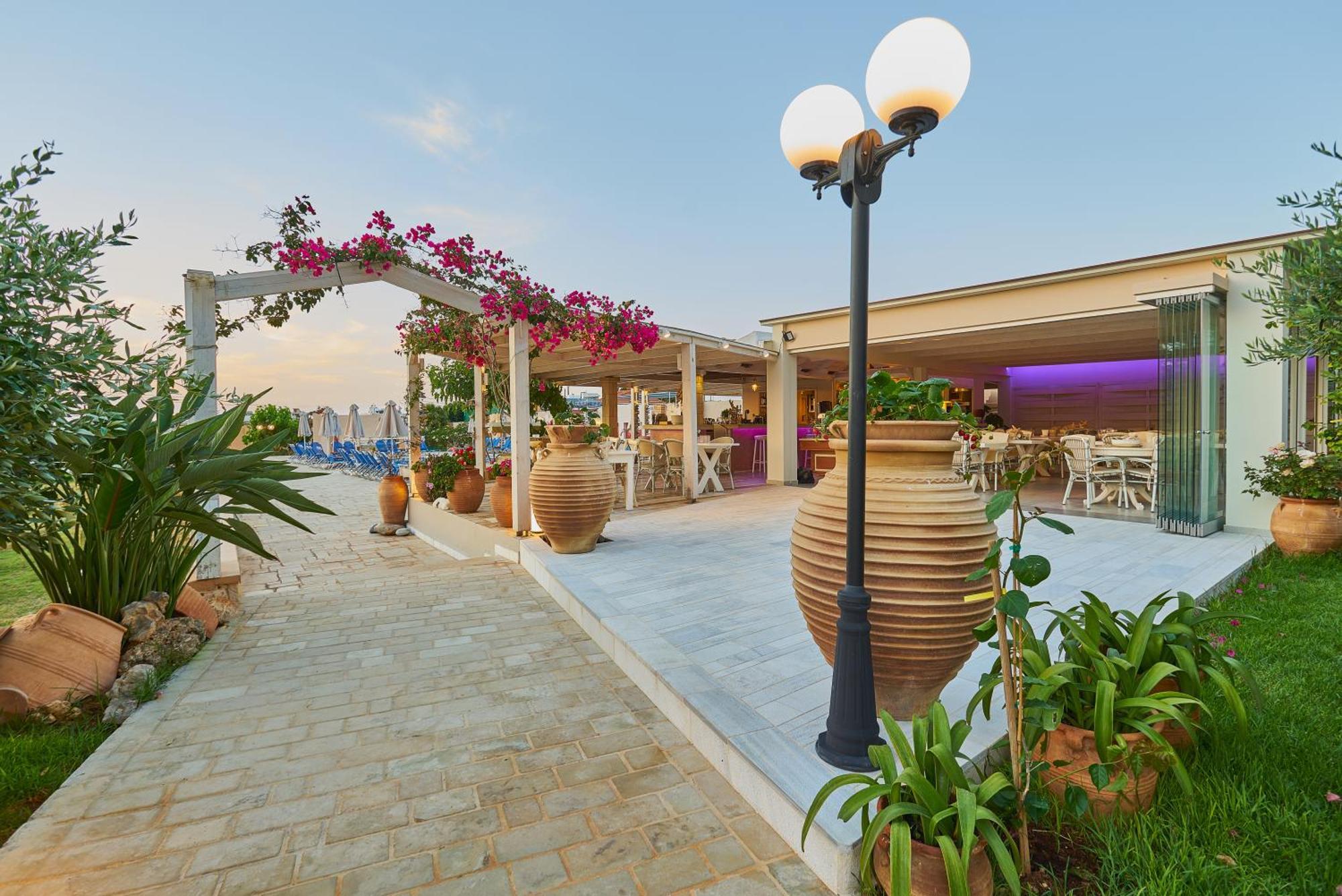 Golden Bay Hotel Apartments Malia Eksteriør bilde